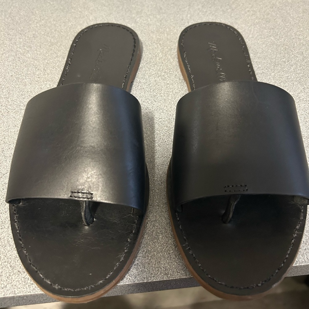 The Boardwalk Post Slide Sandal
